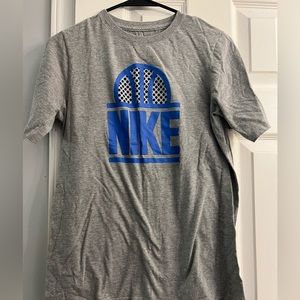 Boys Nike tee shirt size XL